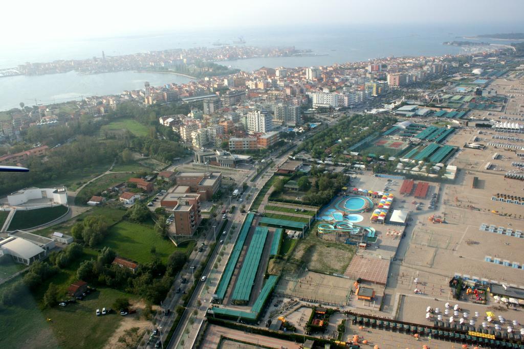 Hotel Le Tegnue Sottomarina Exterior photo